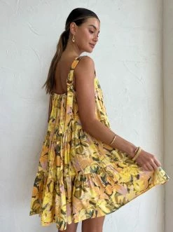 Acler Viola Dress In Kaleidoscope Floral -Coco & Lola SHOP Acler Low Res 203 54ca6398 4a8e 4f18 9e89 61693685c574 600x