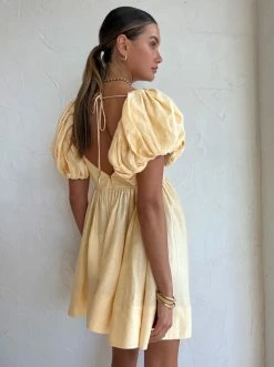 Acler Fairford Dress In Buttermilk -Coco & Lola SHOP Acler Low Res 65 a801711c 0f84 4c47 a607 71ed6f26d9d9 600x