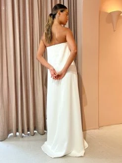 Anna Quan Delfina Dress In Ivory -Coco & Lola SHOP AnnaQuan Lowres 4 1f8c16c9 d31b 4fcc 836a a256de633552 600x