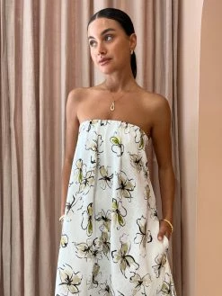 Bec & Bridge Giselle Strapless Maxi Dress In Ivory Print -Coco & Lola SHOP Bec Bridge Lowres 15 bd856069 f737 40ec aa00 a3bdcd19730d 600x