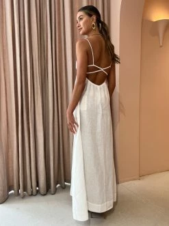 Bec & Bridge Lyla Maxi Dress In Ivory -Coco & Lola SHOP Bec Bridge Lowres 17 83629487 04c7 4389 b0e0 808a45326847 600x