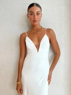 By Johnny Soraya V Front Midi Dress In Ivory -Coco & Lola SHOP ByJohnny Lowres 80 0730c803 479f 4b67 9cc9 7f370b9d2ddb 600x