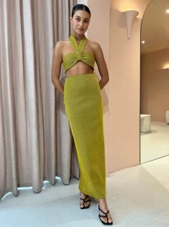 Coco & Lola SHOP -Coco & Lola SHOP Camilla and Marc Low Res 203 600x