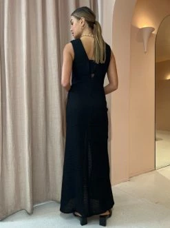 Camilla And Marc Adrien Dress In Black -Coco & Lola SHOP CamillaandMarc lowres 29 217daab2 972f 477f 920a 77733273c10a 600x