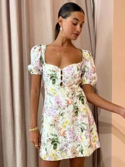 Issy Promenade Dress In Spring -Coco & Lola SHOP Issy Lowres 2 5c153805 5bd4 4a85 8678 080d28eac2c7 600x