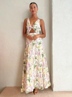 Issy Blue Skies Dress In Spring -Coco & Lola SHOP Issy Lowres 90 dcfec3a1 8939 463d bf16 8caf5e05cbf0 600x