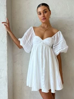 Joslin Ingrid Linen Ramie Mini Dress In Optical White -Coco & Lola SHOP Joslin Low Res 148 73aa090f 3db9 45b4 869f 643181eaac6e 600x