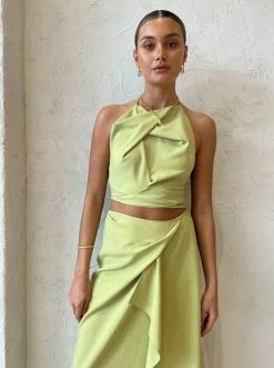 One Fell Swoop Review Skirt In Grass -Coco & Lola SHOP OFS Reshoot Low Res 18 600x