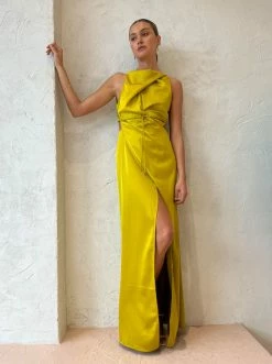 One Fell Swoop Cult Maxi In Citrien -Coco & Lola SHOP OFS Reshoot Low Res 40 600x