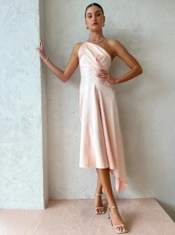 One Fell Swoop Deity Dress In Cantaloupe -Coco & Lola SHOP OneFellSwoop Lowres August 14 600x