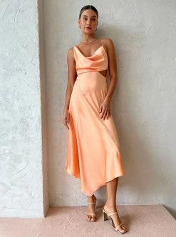 One Fell Swoop Josphine Dress In Persimmon -Coco & Lola SHOP OneFellSwoop Lowres August 39 600x