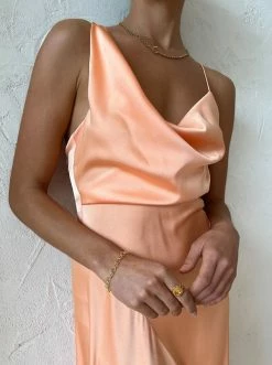 One Fell Swoop Josphine Dress In Persimmon -Coco & Lola SHOP OneFellSwoop Lowres August 40 600x