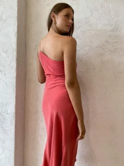 One Fell Swoop Huntress Dress In Strawberry Pink -Coco & Lola SHOP OneFellSwoop lowres 46 a380b322 2b7b 45cc 96e1 f503a7148f90 600x