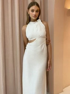 One Fell Swoop Accent Maxi Dress In Natural Linen 9 One Fell Swoop Accent Maxi Dress In Natural Linen -Coco & Lola SHOP OneFellSwoop lowres 93 15f1e28e 7ce3 4eca 9e09 70408415b4c2 600x