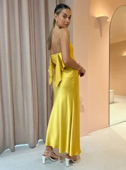 Friends With Frank The Willa Skirt In Marigold -Coco & Lola SHOP Reshoots Lowres august 10 e4551c44 324b 4864 bab6 b44b0f880d49 600x