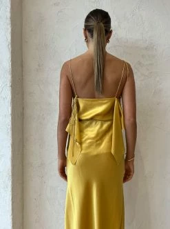 Friends With Frank The Willa Skirt In Marigold -Coco & Lola SHOP Reshoots Lowres august 16 600x