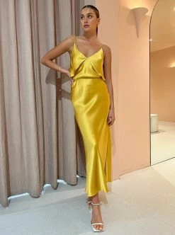 Coco & Lola SHOP -Coco & Lola SHOP Reshoots Lowres august 3 600x