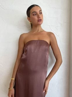 Roame Arch Dress In Cocoa -Coco & Lola SHOP Roame Low Res 129 600x