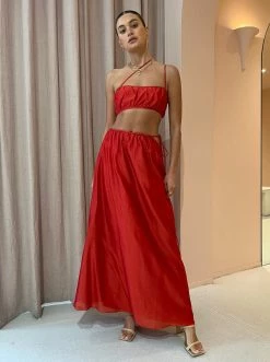 Sir Lucelia Skirt In Red -Coco & Lola SHOP SIR. lowres 127 06dbe80c 7f86 4134 a004 d675cb01c146 600x