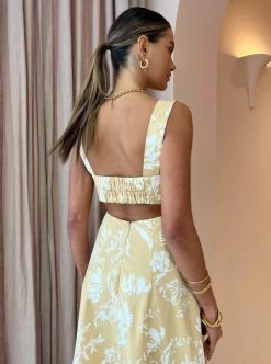 Shona Joy Farrah Cut Out Midi Dress In Sand/Ivory -Coco & Lola SHOP ShonaJoy Lowres 171 dafb6cad 08d6 4ecc 8c44 7df80f31973a 600x