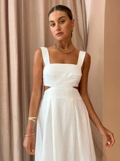 Shona Joy Morgan Cut Out Midi Dress In Ivory -Coco & Lola SHOP ShonaJoy Lowres 42 bcc7bda5 79bf 4821 94d1 f8b089a747e7 600x
