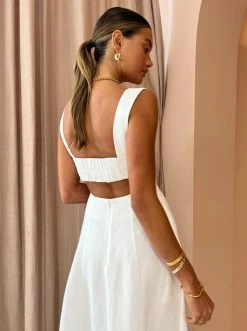 Shona Joy Morgan Cut Out Midi Dress In Ivory -Coco & Lola SHOP ShonaJoy Lowres 45 318cbc6a 6ba1 49dc b0b0 a18ad10dd550 600x