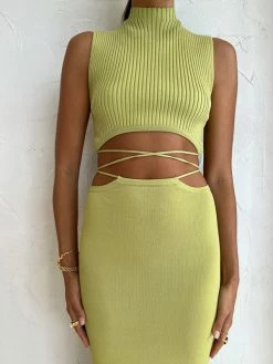 Significant Other Skye Skirt In Avocado -Coco & Lola SHOP SignificantOther Lowres 13 6d3368fa c31f 4084 b671 8e94f86ccc91 600x