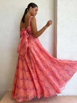 Sonya Serena Maxi Skirt In Peach Watercolour Print -Coco & Lola SHOP Sonya Lowres 15 1e555e08 053b 417e 9b81 2d8807fc10fc 600x