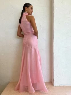 Sonya Noelle Gown In Dusty Rose -Coco & Lola SHOP Sonya Lowres 30 0861e2a8 f290 4d3c 854a 6d693fbd9b35 600x