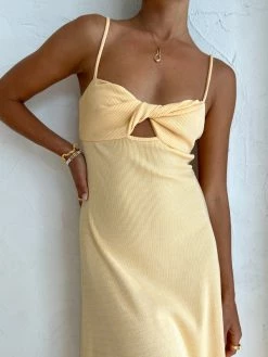 Viktoria & Woods Moscato Dress In Tangerine Marle -Coco & Lola SHOP Viktoria Woods Lowres 13 a3df9bd9 9ef1 44af 84b2 878140fbe0ec 600x